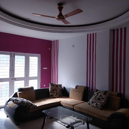 Kalindi Mid Town Villa Indore Bagian luar foto
