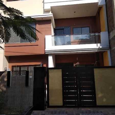 Kalindi Mid Town Villa Indore Bagian luar foto
